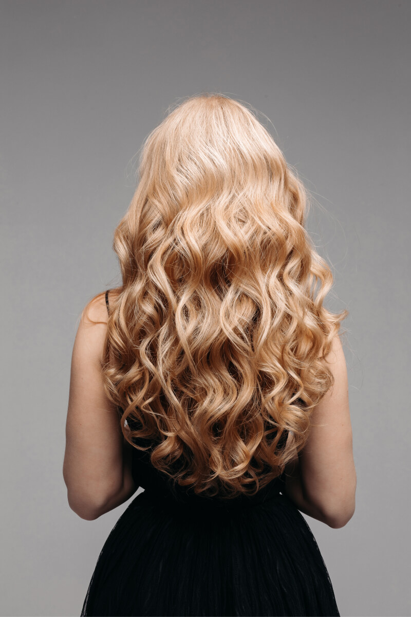 beautiful female curly blond hairs back view 2021 09 03 06 34 38 utc 1.jpg